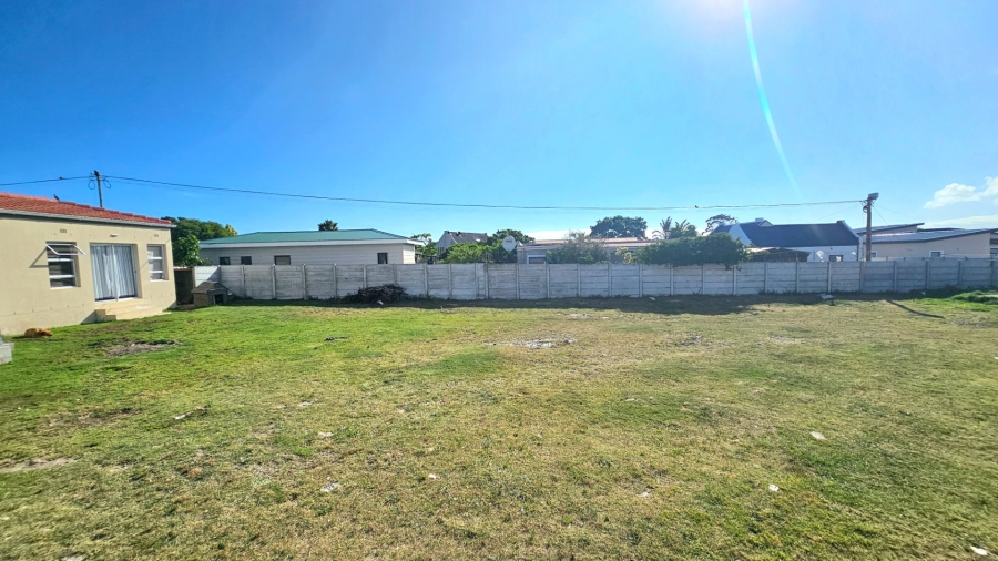 4 Bedroom Property for Sale in Sandbaai Western Cape